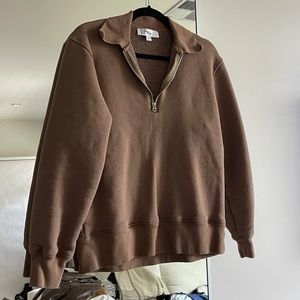 Collared pullover sweatshirt